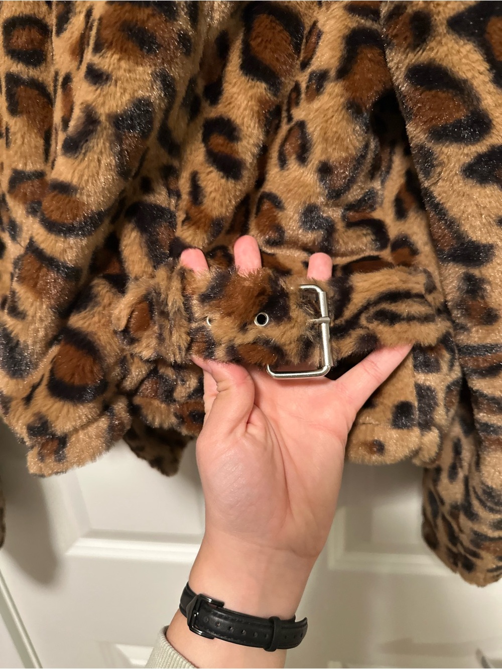 Jou Jou Leopard Print Faux Fur Jacket in Brown and Black - Picture 4 of 5